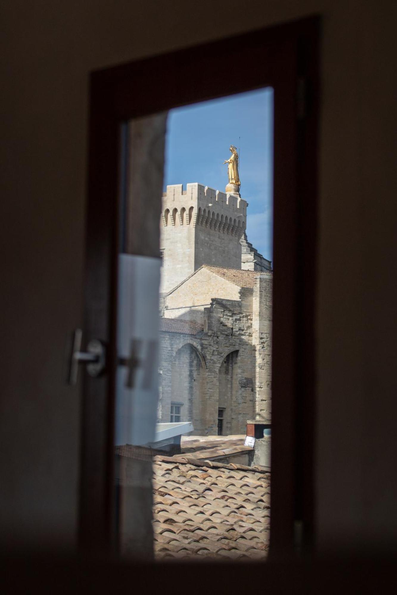 Le Ciel Du Palais - Intramuros - 2 Ch - Wifi Avignon Bagian luar foto
